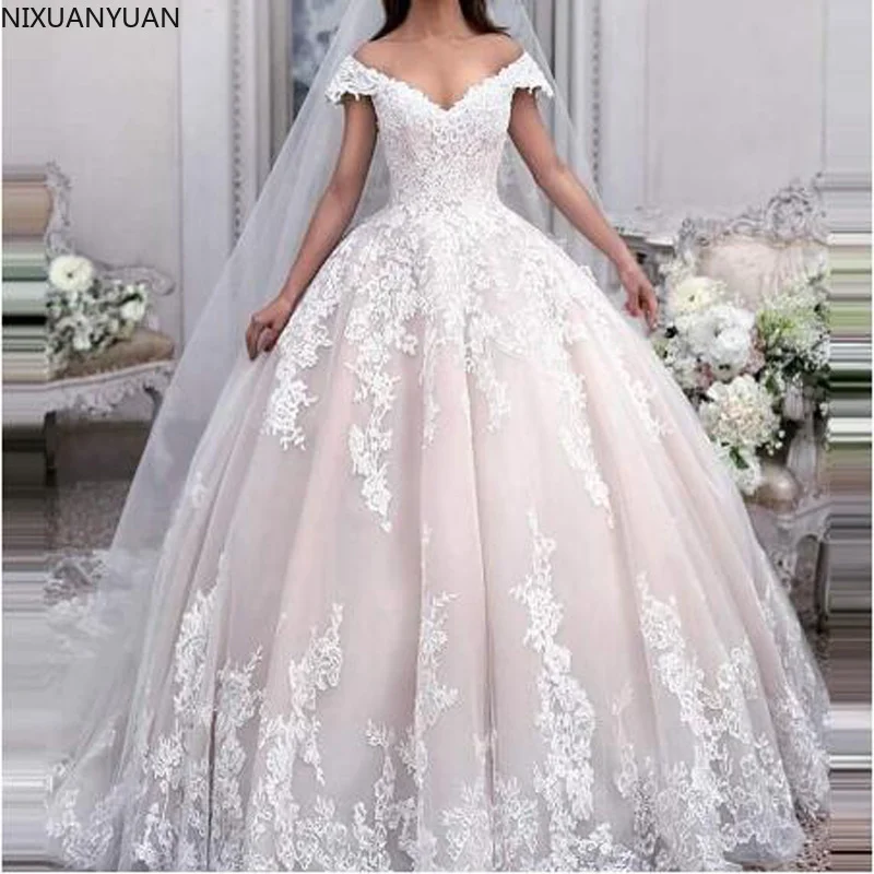 

Vintage Appliqued Lace Off-shoulder Ball Gown Wedding Dresses V-neck Sweep Train Lace Up Customed Made Bridal Gown