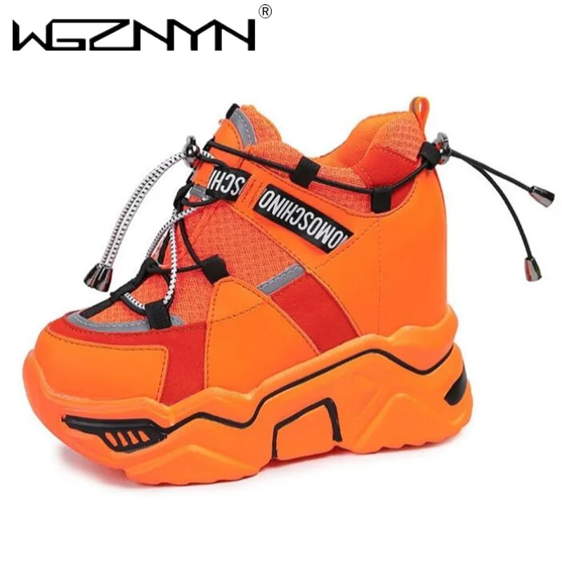 

Женские кроссовки на массивной платформе, новая модная повседневная обувь со шнуровкой и высоким верхом, спортивная обувь на танкетке с тол...