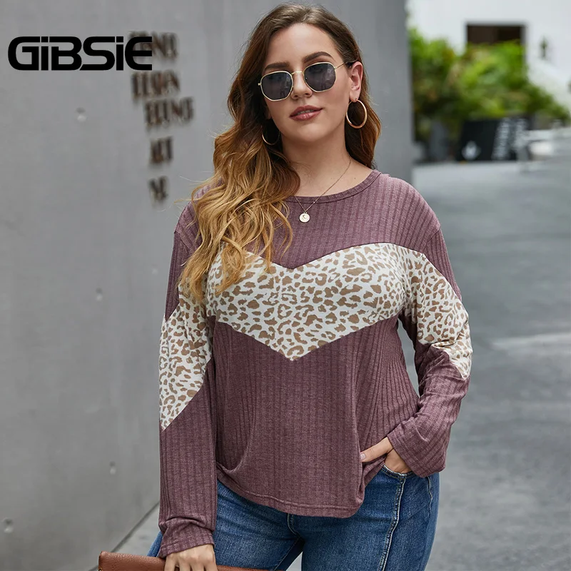 Женская трикотажная футболка с длинным рукавом круглым вырезом и леопардовым