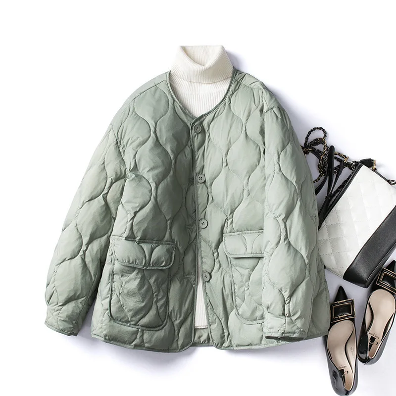 

2021 Autumn Winter New O Neck Long Sleeve Singel Breasted Solid Color Coat Women's Short Loose Big Pocket White Duck Down Jacket