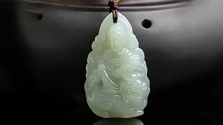 

ciondoli The eight patron saints of jade Manjusri pendant men and women wholesale natural Xinjiang Hetian jade pendant