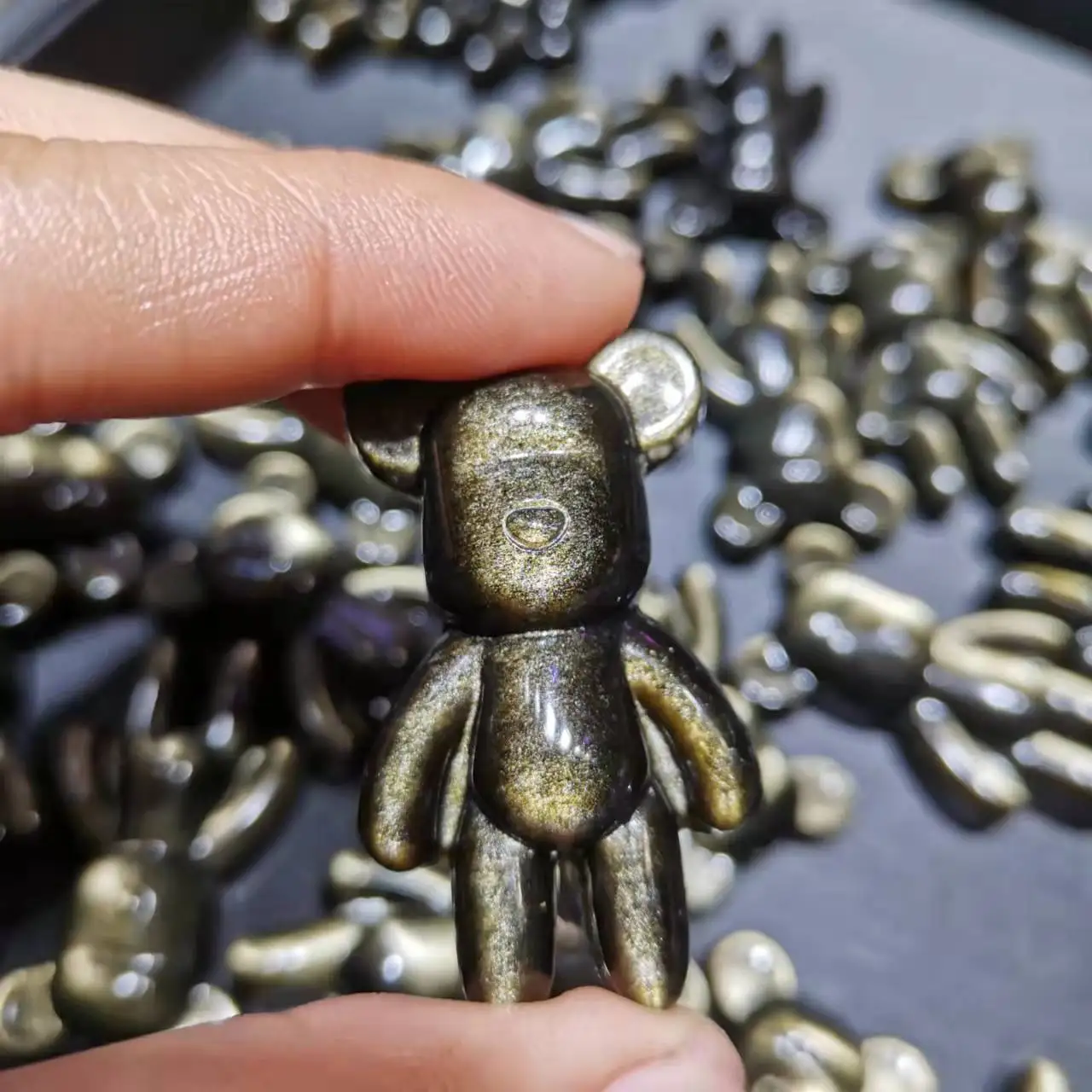 

40mm Natural Gold Obsidian Carved bear Rock crystal figurine stone Cartoon characters statue For pendant