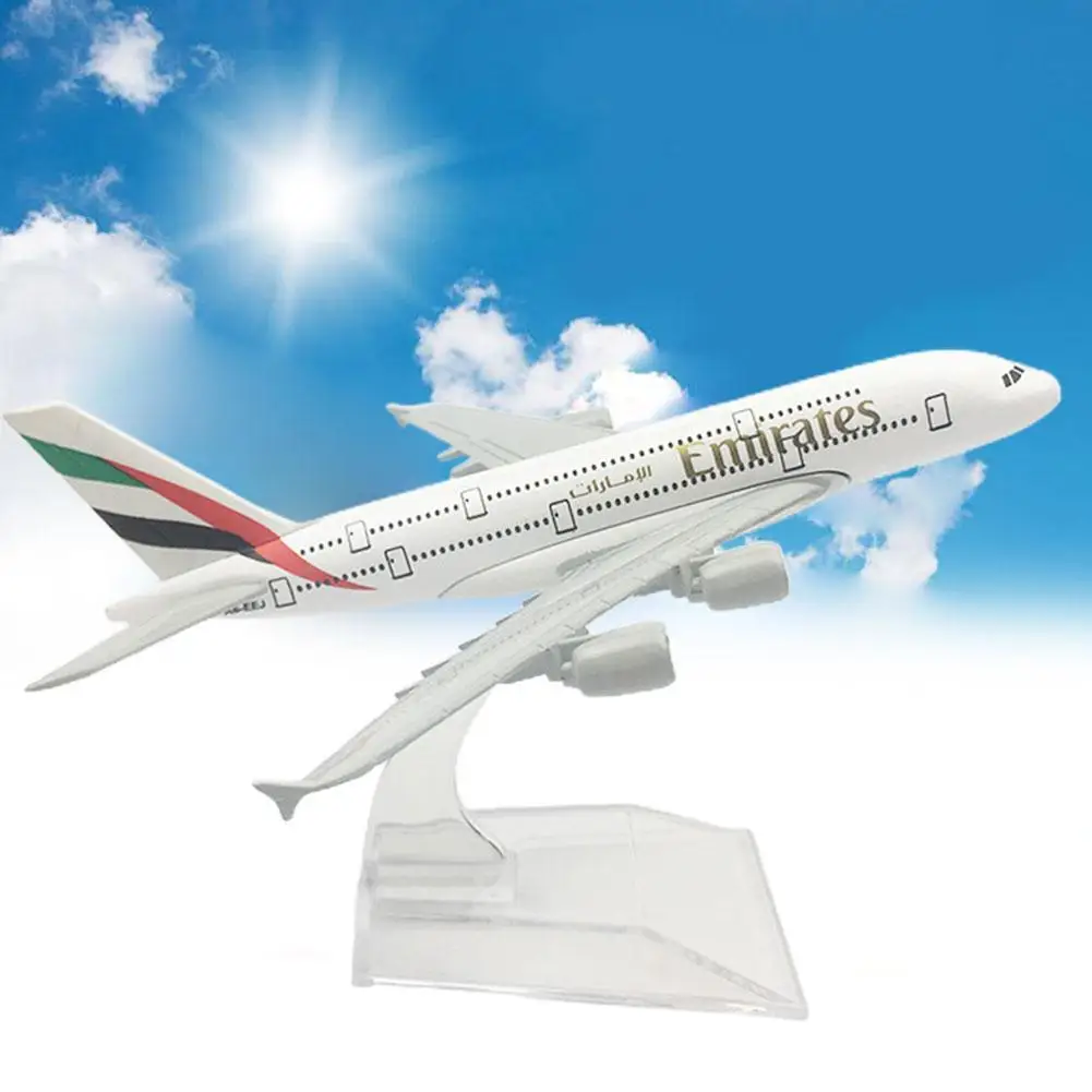

1Pc 16cm Simulation Aircraft Model United Arab Airlines Airbus A380 Aircraft Model Resin Aircraft Desktop Decoration