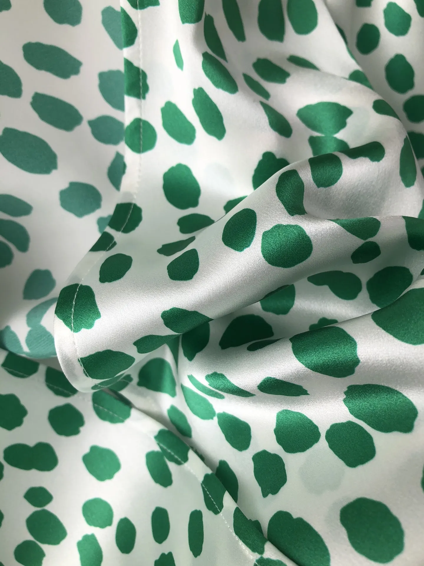 

French Retro Sweet Cool Green Leopard Print Silk Wrapped Dress Short Sleeved Tea Break Dress