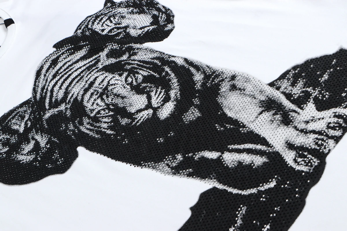 

2021 Summer T Shirt Maker White Tighter Rhinestones Crystals Men Clothing Fashion 100% Cotton White Shortsleeve O Neck