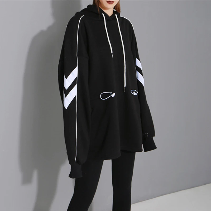 TWOTWINSTYLE повседневное шнурок хит цвет Женские кофты с капюшоном воротник фонарь длинным рукавом Свободная Толстовка женская одежда