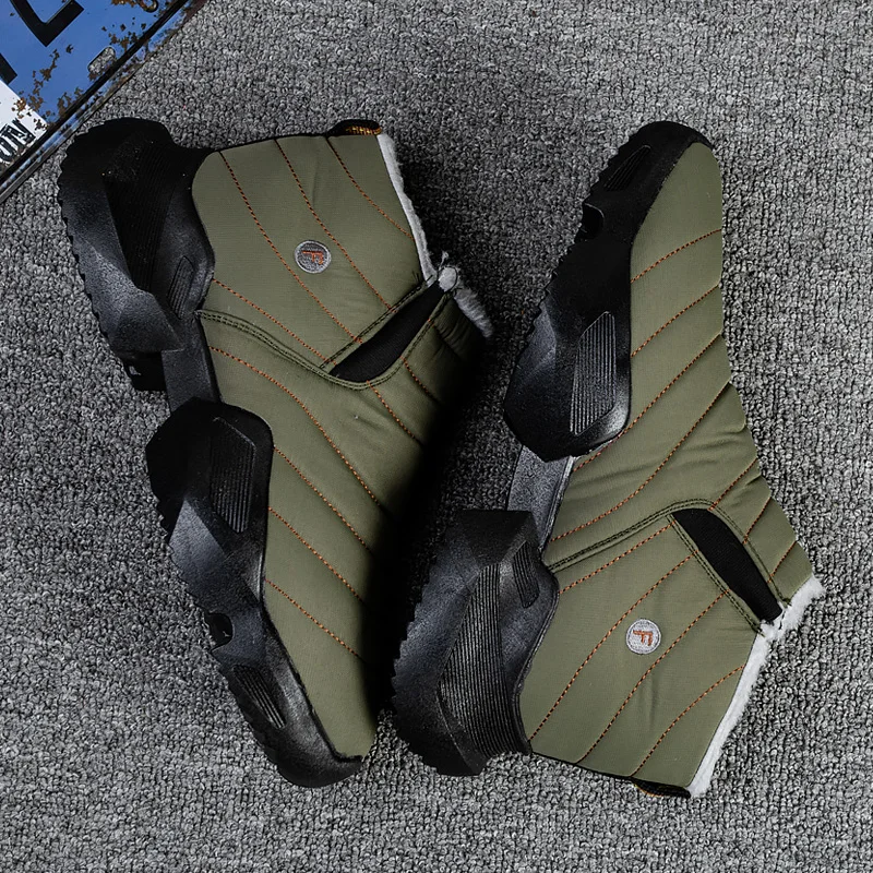 Мужские зимние ботинки Плюшевые короткие сапоги Нескользящие Уличная обувь для