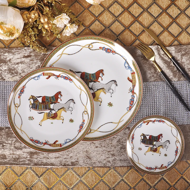 

2021 New Dinner Plates Luxury War Horse Bone China Dinnerware Set Royal Feast Porcelain Western Plate Dish Home Decoration