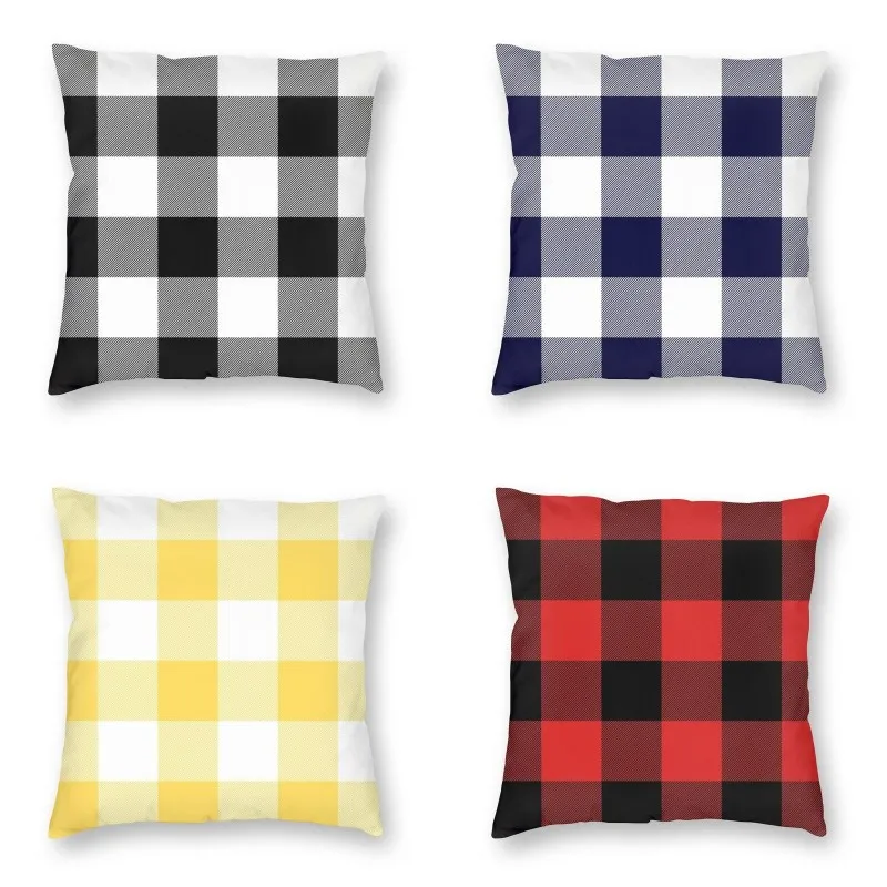 Наволочки в клетку скандинавском стиле темно-синего и белого цвета с широкими