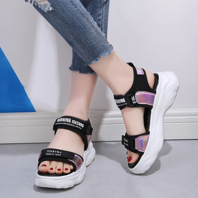 Сандалии женские спортивные с открытым носком босоножки на танкетке крутая