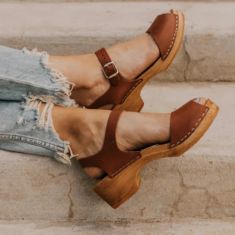 2020 в винтажном стиле Женские туфли-лодочки для зрелых женщин Классические