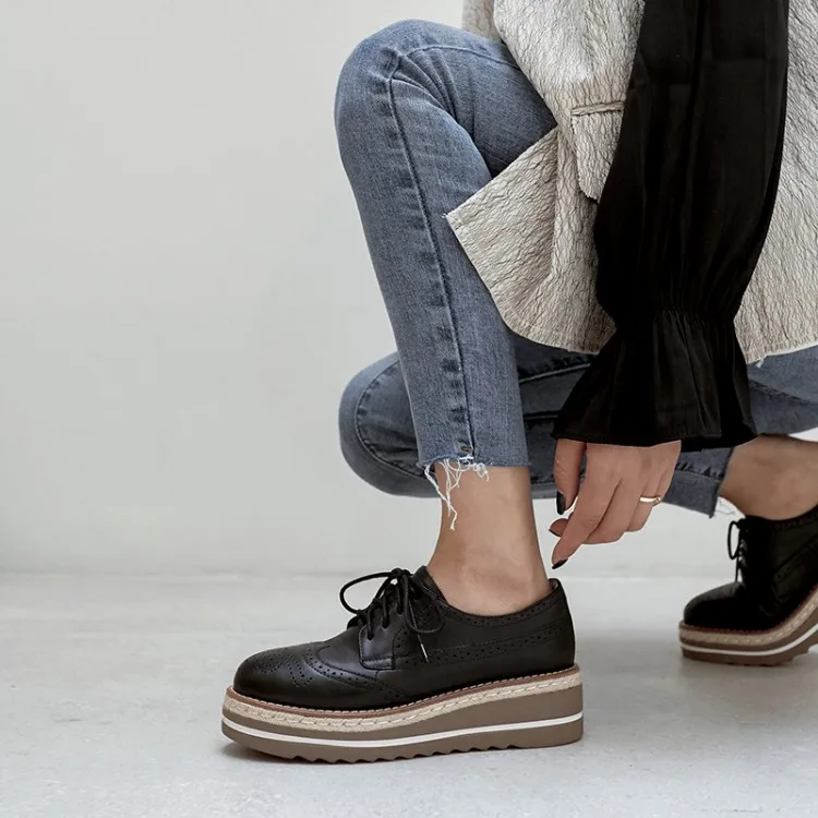 

Women's Shoes Genuine Leather Carved brogues natural leather Ladies Shoes Rubbed leather British style Women heels black shoes