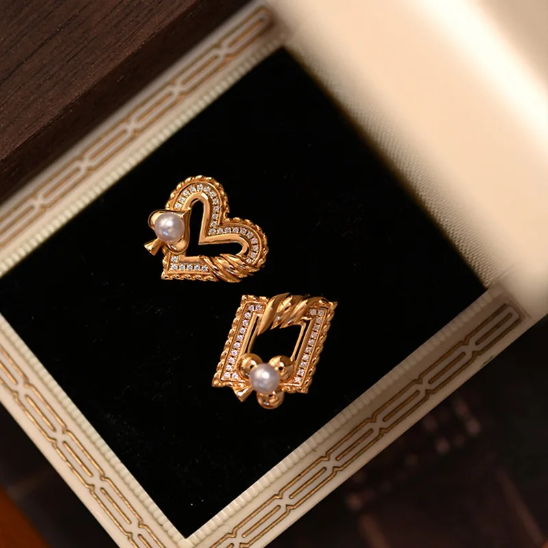 

New Fashion Design Gold Plated Stud Earring For Women Exquisite Sparkling Zircon Pocker Heart Pearl French Style Ear Jewelry