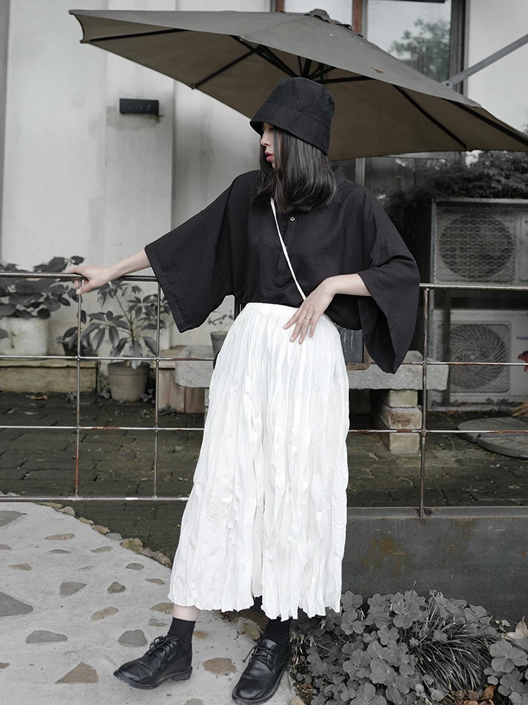 

SuperAen 2021 Janpan Mew Style Women Short-sleeved Shirt Female Loose Big Size Stand Collar Batwing Sleeve Blouse