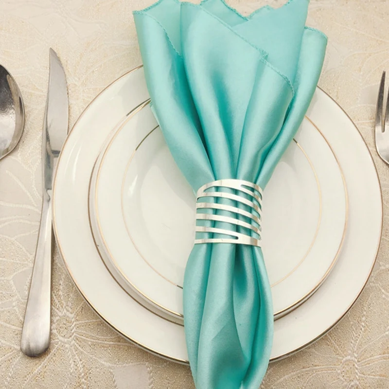 

12Pcs Back Pattern Wedding Napkin Rings Table Decoration Hollow Out Family Gatherings Everyday Use Napkin Buckle