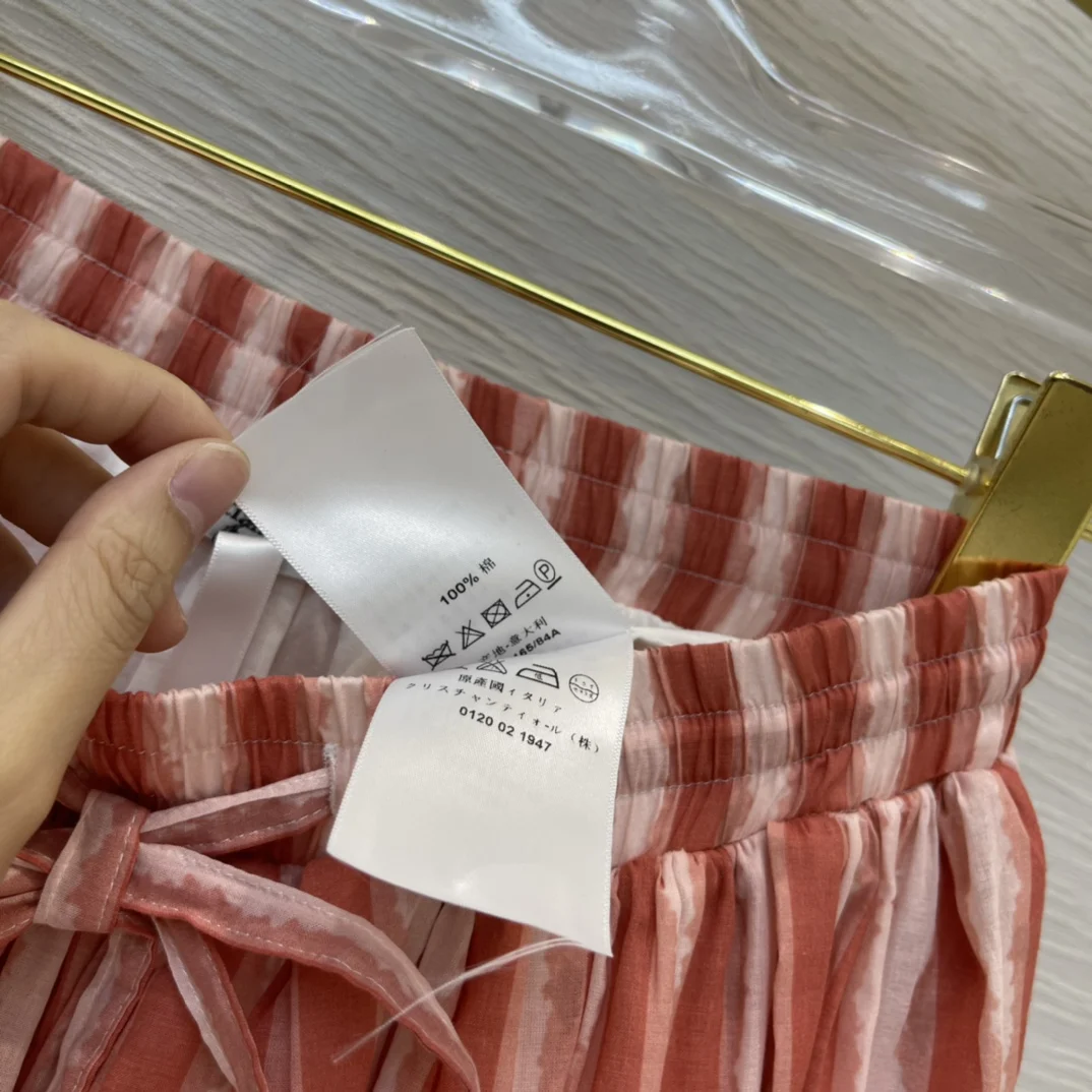 

Holiday Red Striped Skirts for Women Summer 2020 Luxury Brand Lace Up High Waist Skirts Casual Style Big Hem Pleated Skirts Lady