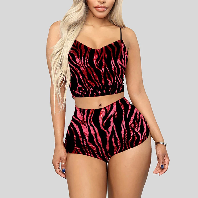 

Women's pajamas Party Set 2pcs Velvet Sleepwear Sexy Spaghetti Strap Velvet Shorts Pajama For Women 2020 Plus Size