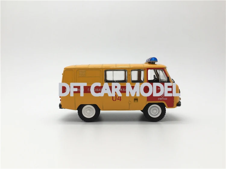 1:43 игрушечные машинки из сплава UAZ-452 модель автомобиля для детских игрушечных автомобилей авторизованный детский игрушечный автомобиль