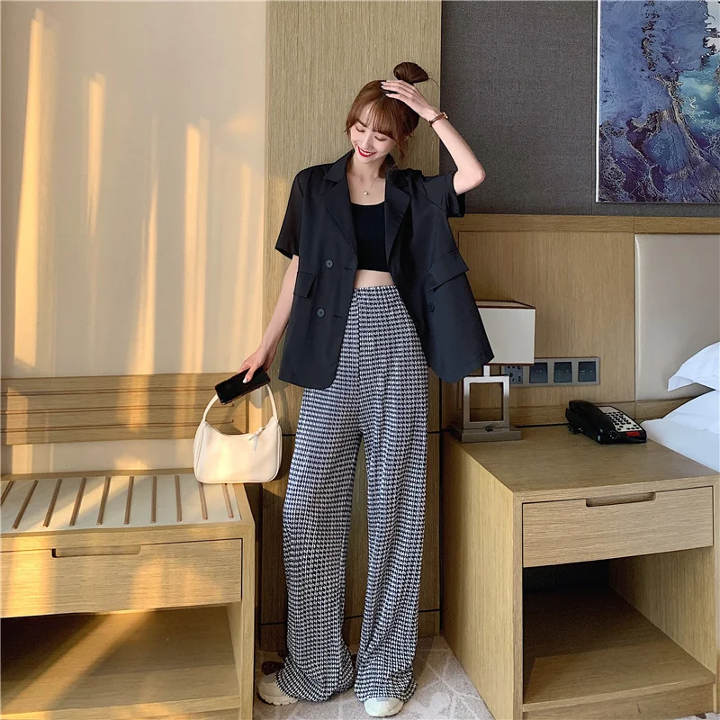 Женский черный костюм с коротким рукавом летнее тонкое красное пальто