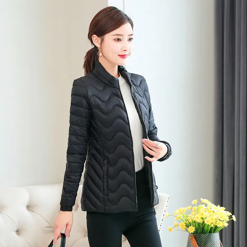 Clothing for Women 2021 New Short Stand Collar Pocket Zipper Tight Cuffs Slim Lightweight Cotton Jacket Ladies