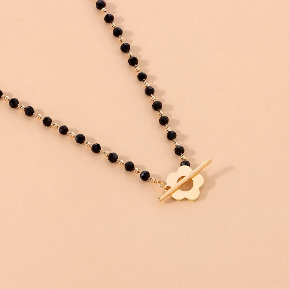 В богемном стиле черного цвета с украшением в виде кристаллов бусины цепочки