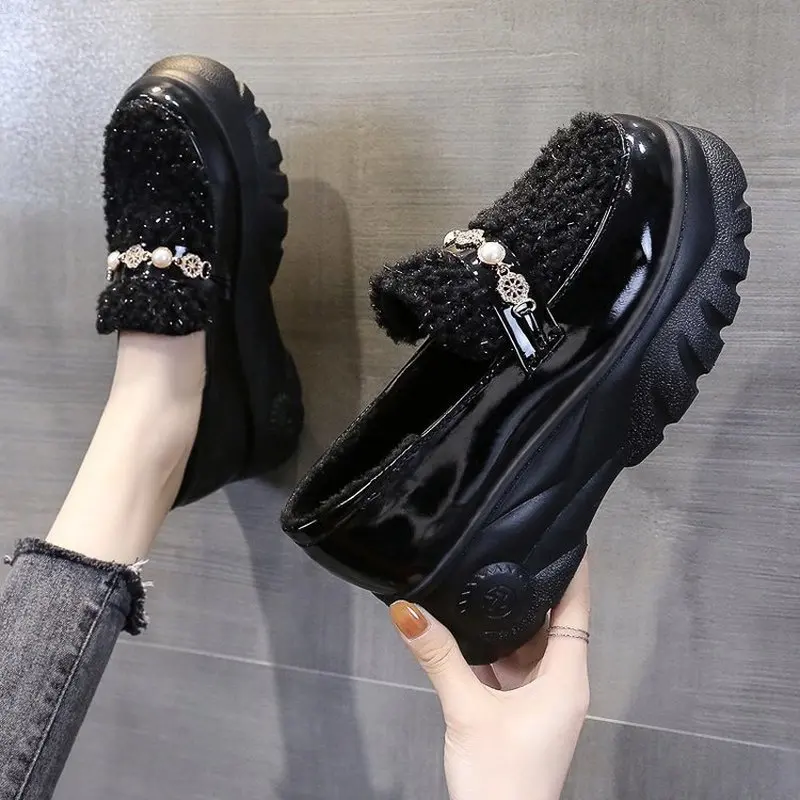 

Brand Women Loafers Flats Black 2020 New Autumn Metal Decoration Fashion Loafers Platform Female Women Vulcanize Shoes