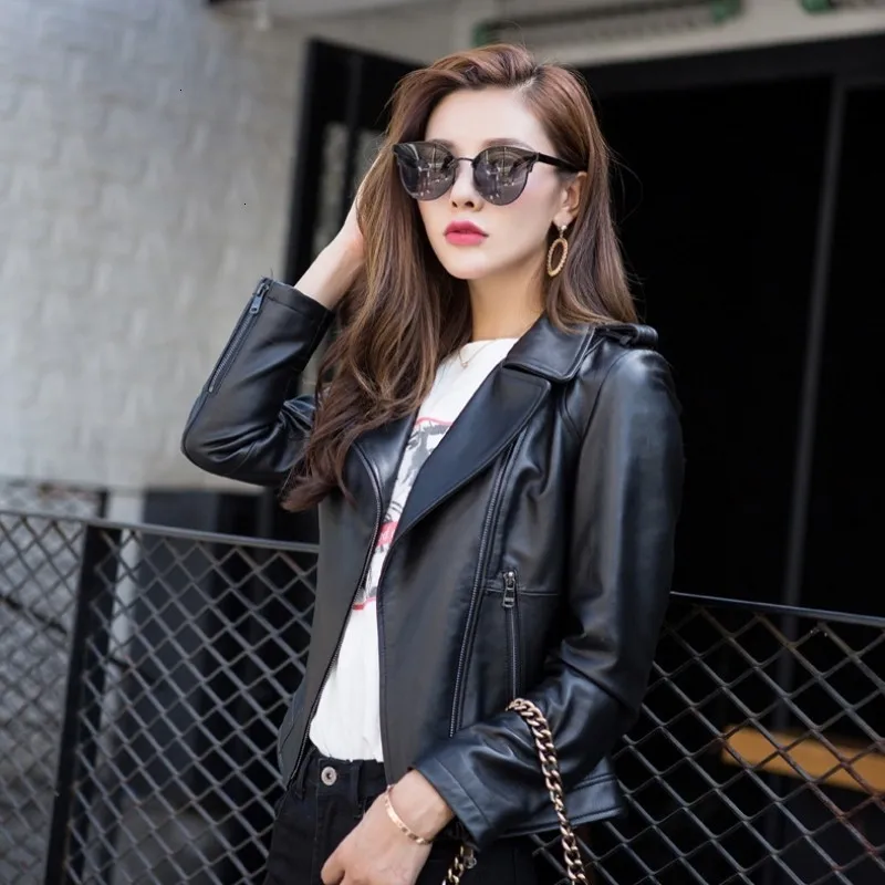 Куртка женская зимняя из натуральной овечьей кожи батальных размеров | Женская