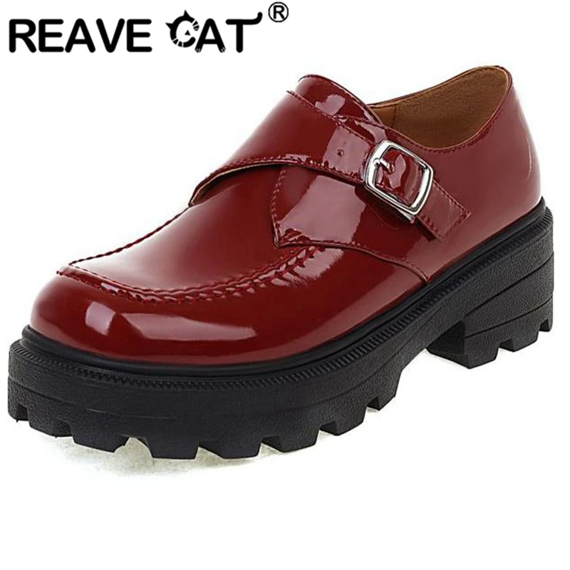 

Женские туфли-лодочки на платформе REAVE CAT, весенне-зимние однотонные туфли больших размеров 35-43 с квадратным носком и пряжкой на среднем кабл...