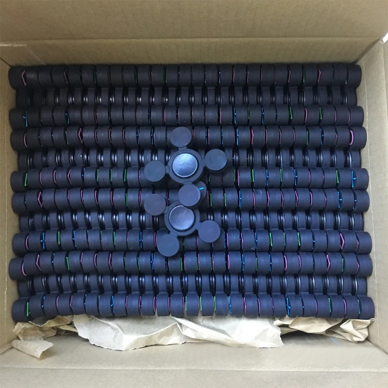 

6x6cm Hand Spinner Toy Fidget Spinning Tops Decompression Novelty Finger Toy with 4 Blades Autism Party Favorite Present