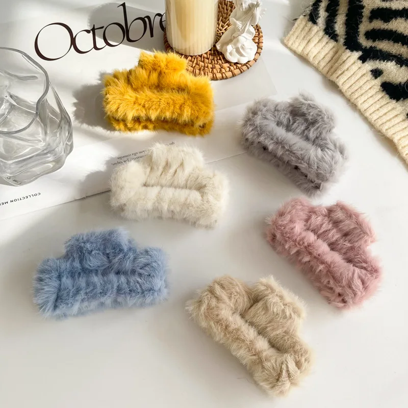 

Winter Plush Hair Claw Elegant Acrylic Hairpins Faux Fur Hair Clip Barrette Crab Headwear for Women Girls Hair Accessories Gifts