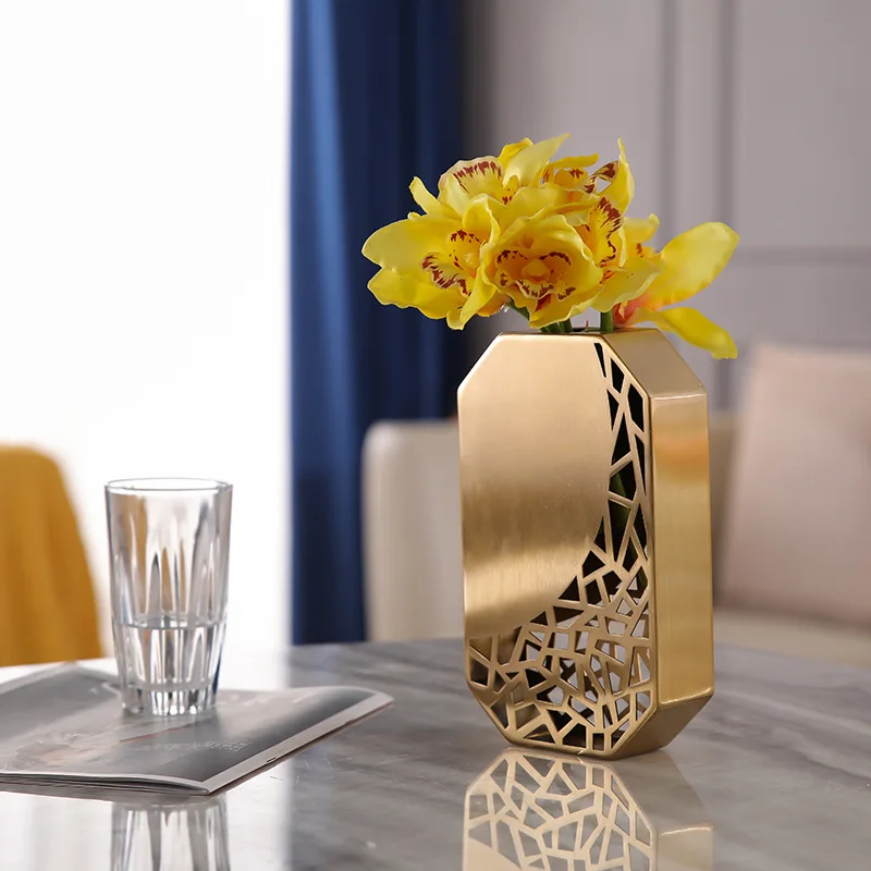 

Nordic Luxury Gold Metal Vase Decoration Home Decor Modern Art Large Vases Living Room Flower Arrangement Decoration Household