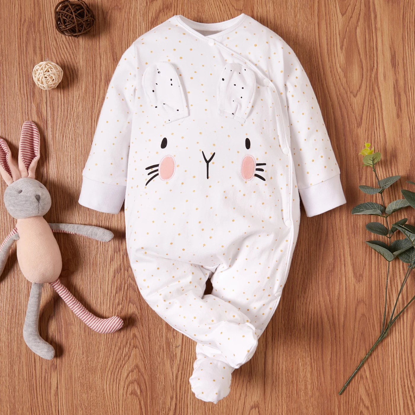 

PatPat Rabbit Print 3D Ear Desert Dotted Footed/footie Long-sleeve White Baby Jumpsuit