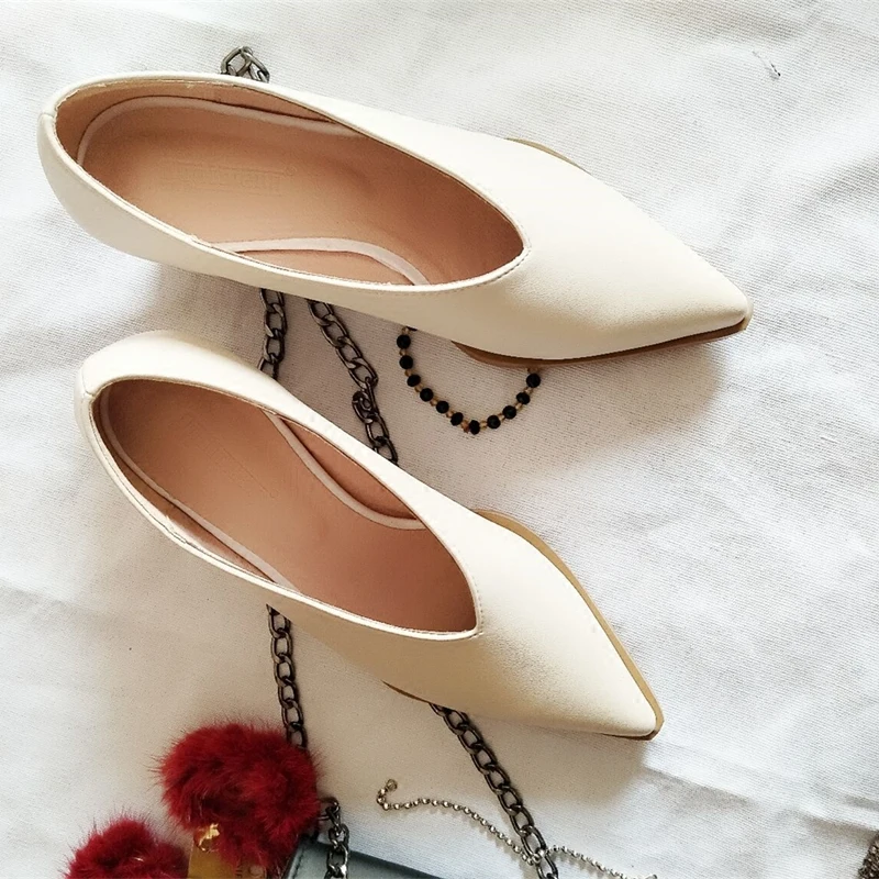 Женские туфли из натуральной кожи с V образным вырезом|Женские туфли| |