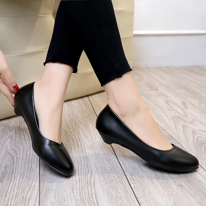 

Spring Autumn Womens Wedding Shoes Low Heels Shoes For Woman Boat Shoes Leather Black Slip on Shoes zapatos mujer 6153