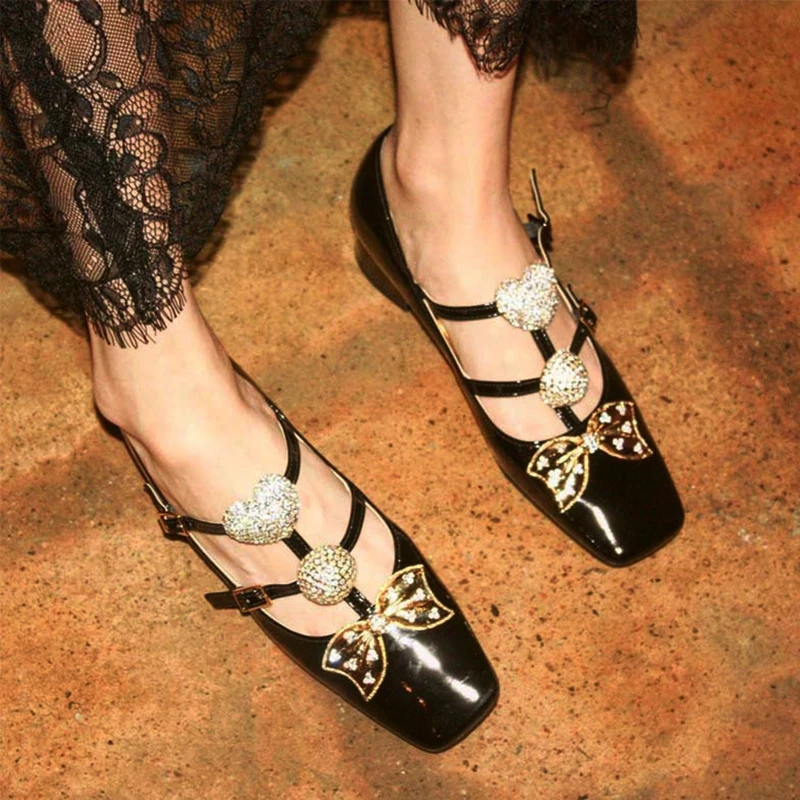 

Модная женская обувь; Квадратный носок в стиле «Мэри Джейн» с украшением в виде кристаллов дворец Стиль; Не сужающийся книзу массивный кабл...