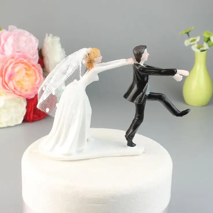 Статуэтка жениха невесты из смолы топпер для свадебного торта украшение свадьбы
