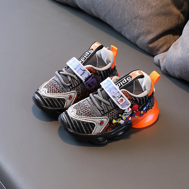 

Kids Led Shoes 2021 Autumn For Girls Casual Sports Running Trainers Baby Boys Glow Light Breathable Cartoon Platform Soft Sole