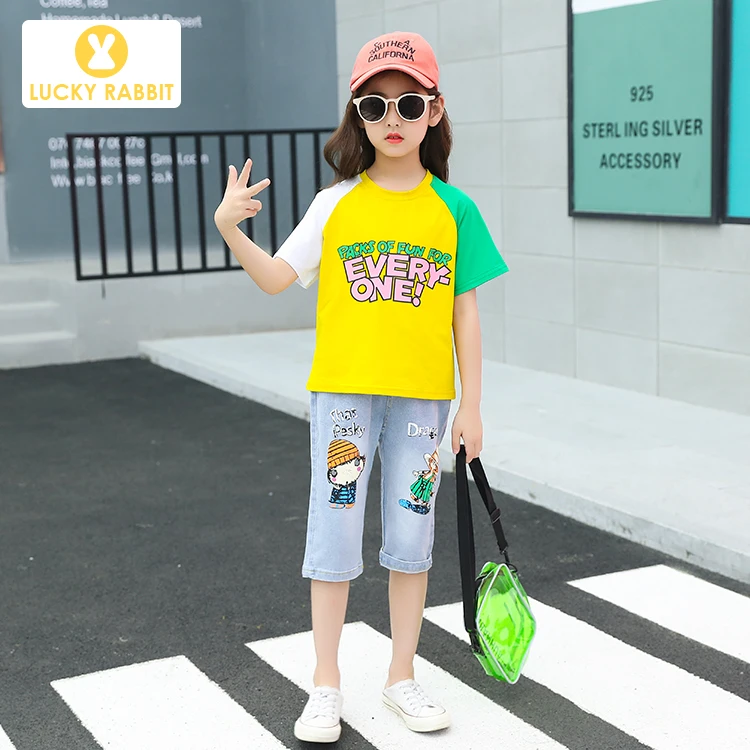 Джинсовые шорты и футболка для девочек комплект из двух предметов | Детская