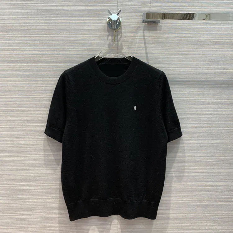 

Luxury Wool KnittedSweater 2021 Early Spring Women New Simple Letter Embroidery All-match Solid O-neck Short-sleeved Sweater Top