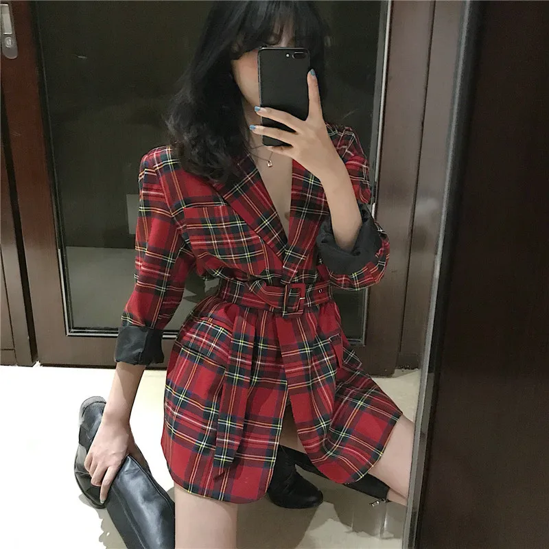 Женский блейзер в клетку с длинным рукавом и поясом красный модный офисный