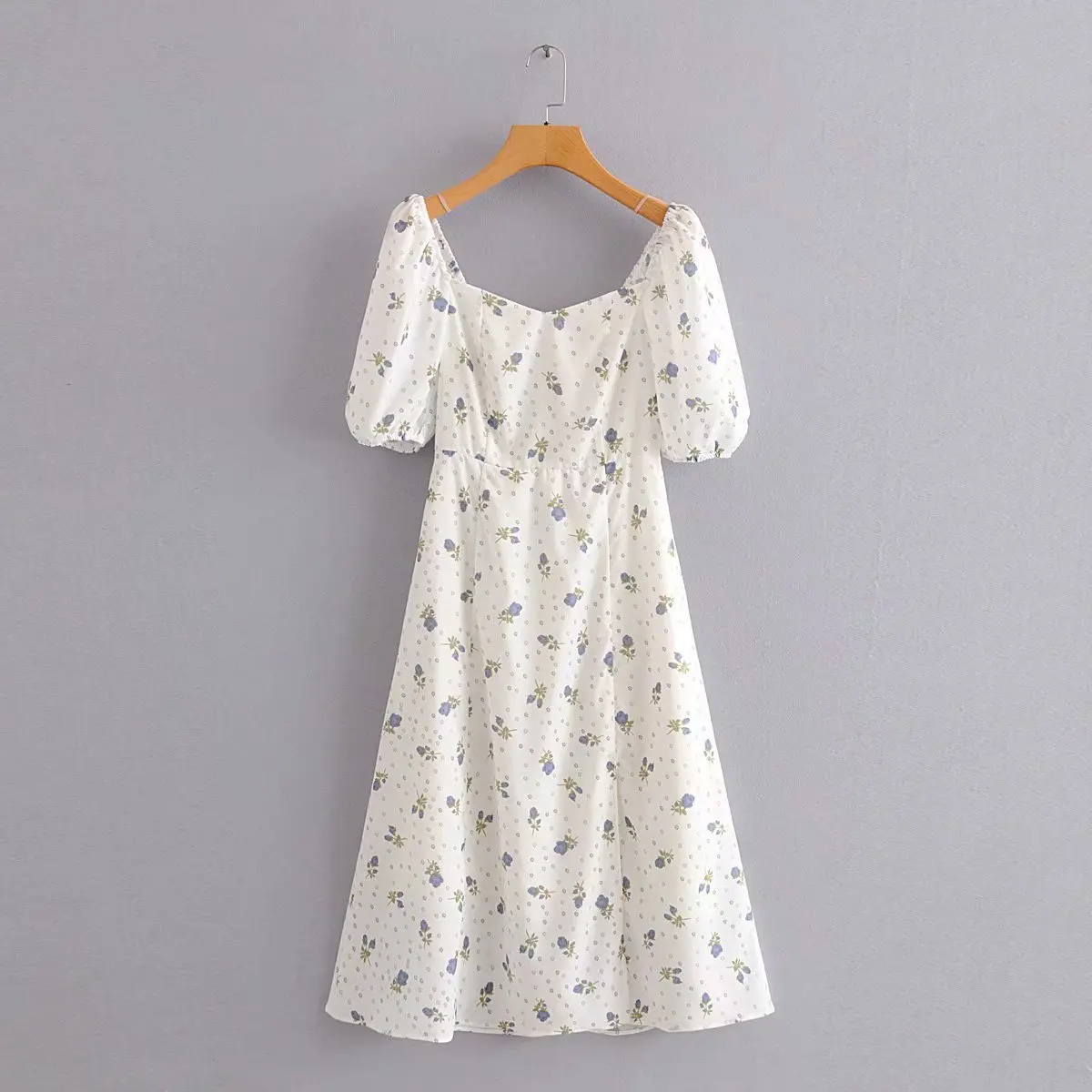 Женское винтажное платье с цветочным принтом облегающее квадратным вырезом и