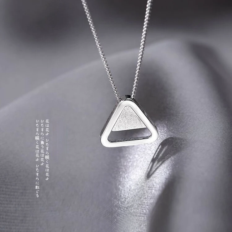 

2021 New Female Simple Elegant Geometric Triangle Necklace Women Fashion Wedding Pendant Necklace Jewelry Gift