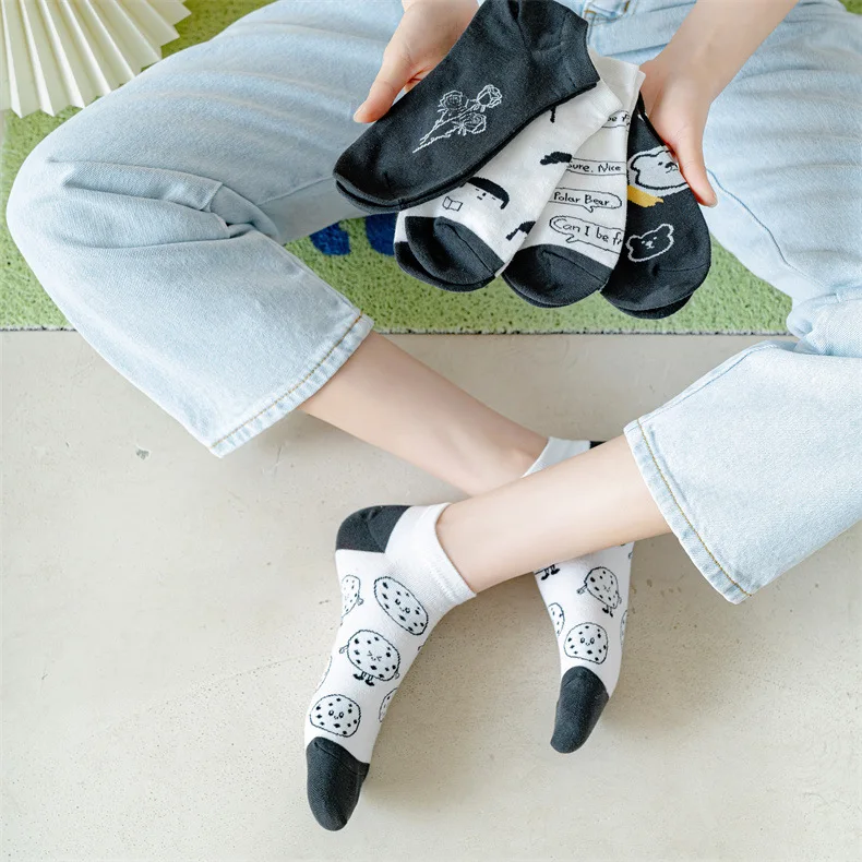 

10 Pair Summer Socks Women Japanese Fashion Black and White Socks Cartoon Thin Breathable Mesh Socks Combed Cotton Boat Socks