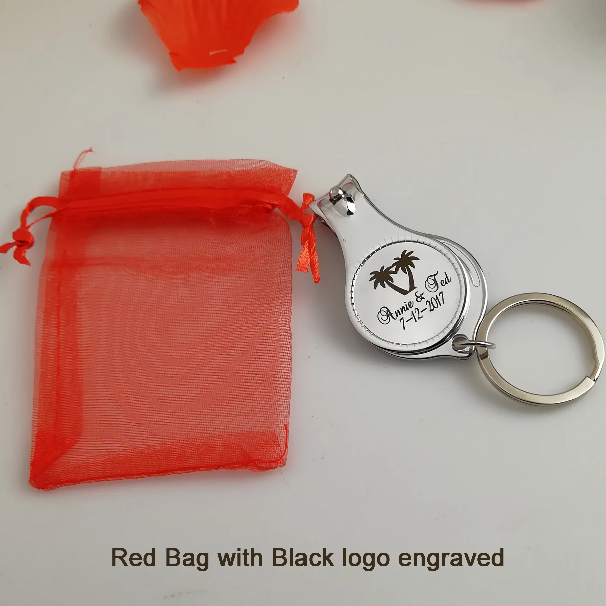 red bag black logo ZJD50Pcs Персонализированные Свадебные сувениры для гостей Индивидуальные свадебные сувениры многофункциональный штопор/брелок/кусачки для ногтей - Цвет: red bag black logo