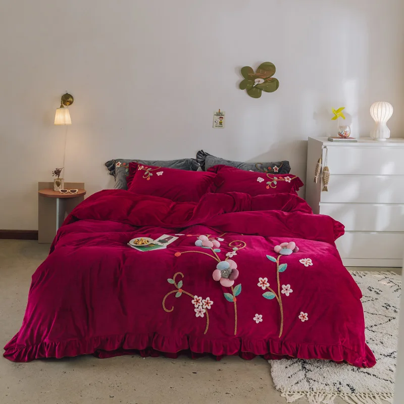 Зимний Бархатный комплект постельного белья с цветочной вышивкой|Комплекты