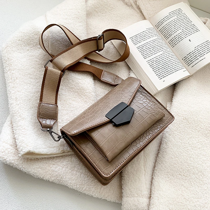 

Новинка 2021, стильная миниатюрная дамская сумочка, модная маленькая сумочка в простом стиле, сумка на плечо в стиле ретро, сумка-мессенджер с ...