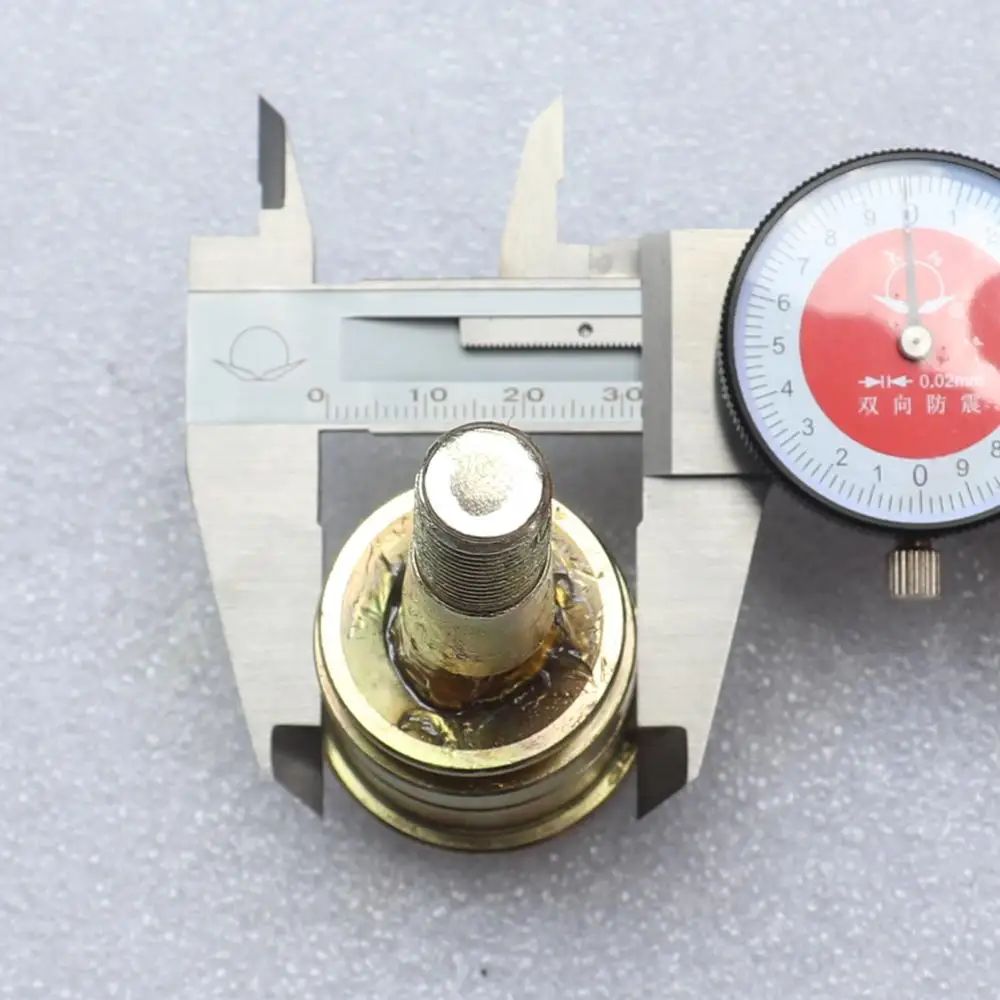 Наконечник рулевой тяги с круглым шаровым шарниром 12 мм M12 для багги кроссового