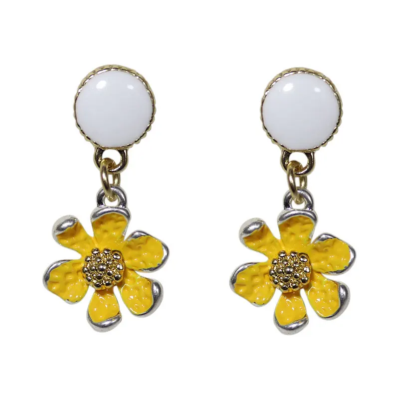 

New personality trendy small fresh flower earrings female earrings temperament earrings