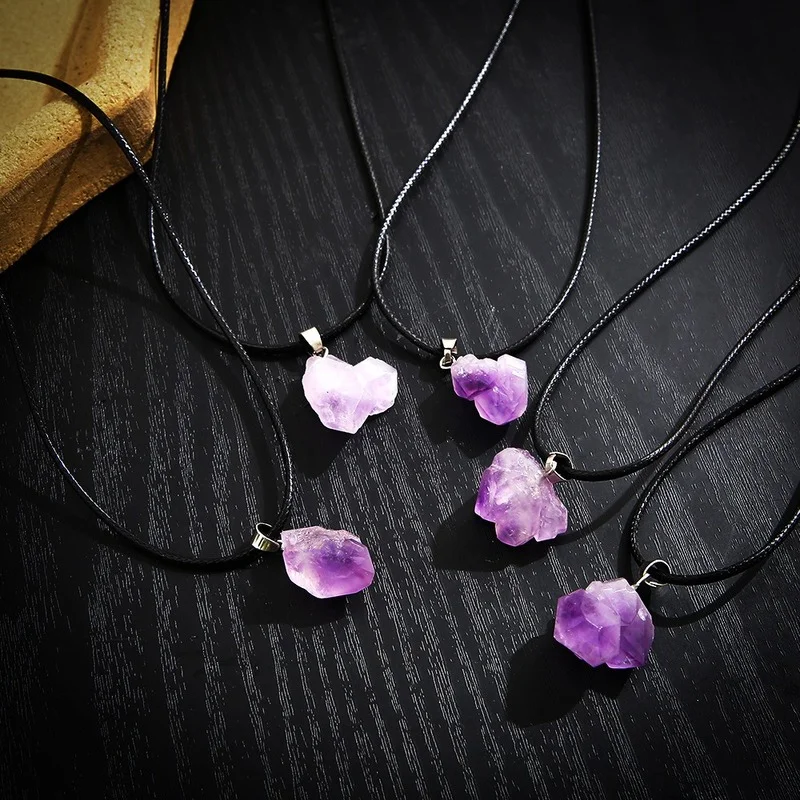 

Crystal Stone Pendant Necklace Natural Amethyst Stone Cluster Gravel Lavender Amethyst Clavicle Chain Female 5 Packs