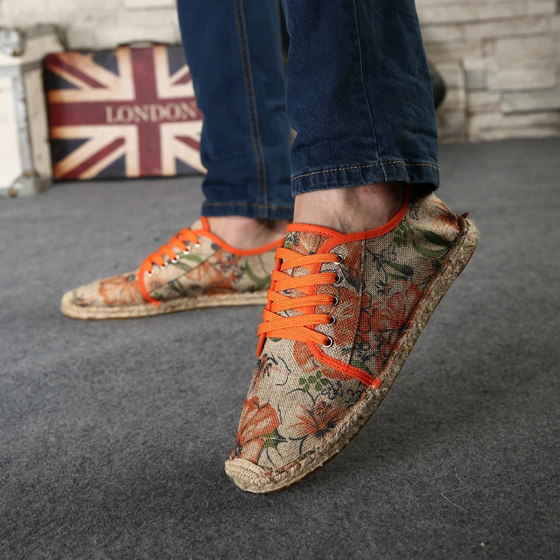 

Chinese Style Flowers Printed Men's Flat Shoes Summer Comfortable Men Loafers Low Cut Loafers Shoes for Couples Large Size 36-45